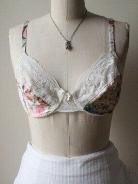 victoria’s secret beige floral lace trim underwire bralette bra 36b